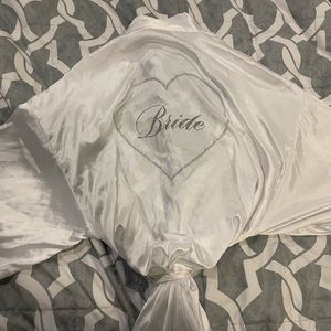 Selling an unused with tags VS bride robe. Perfect for wedding/photo shoot!